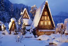 媒体人：伊万的逻辑实在看不懂，中前场五个进攻球员却收缩防守.